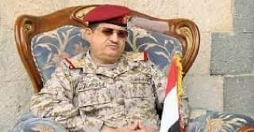   مصادر عسكرية: تم نقل وزير الدفاع ورئيس هيئة الأركان إلى العاصمة الرياض في وضع صحي صعب 