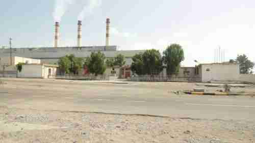   اللجنة الاشرافية لكهرباء عدن تبدأ بقطع الربط المزدوج 