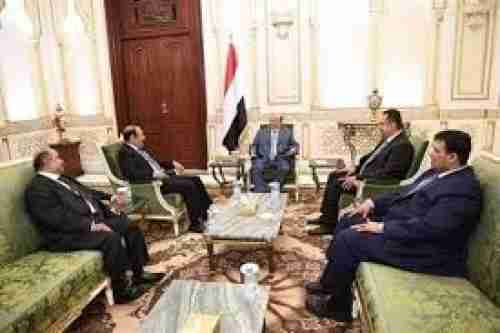 رسميا.. الحكومة اليمنية تعلن موعد عودة الرئيس هادي الى عدن