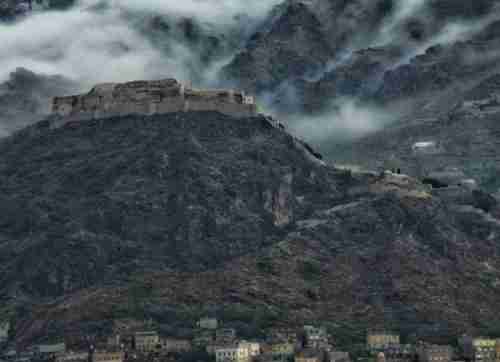 الفلكي الشوافي يكشف موعد موجة الصقيع القادمة على اليمن