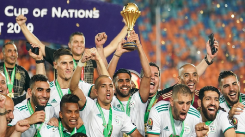 هل تخالف الجزائر بنجمها محرز "الأعراف" في كأس أمم إفريقيا؟