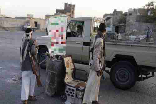 حواجز تفتيش لمنع فرار  المسلحين الحوثيين من بيحان