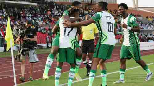 نيجيريا تقسو على السودان بثلاثية وتتأهل إلى ثمن نهائي كأس إفريقيا (فيديو)