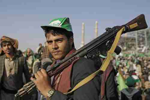 الدفاع اليمنية : معلومات مروعة لاعدام الميليشيات الحوثية لمقاتليها، وتوجه لهم دعوة هامة