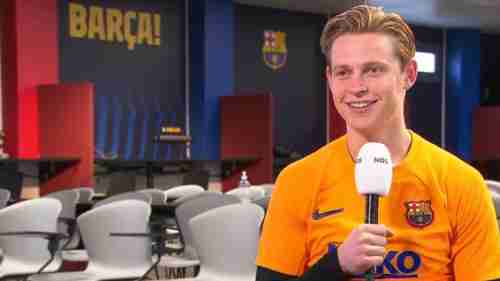 دي يونج: برشلونة ليس الأفضل ولكنه الأجمل.. وهذا اللاعب الأقرب لي