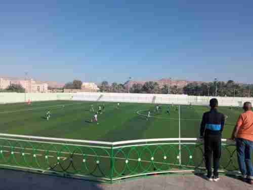 الجهاز الفني للمنتخب الوطني للناشئين ينهي برنامجه في حضرموت ويختبر  143 لاعباً..