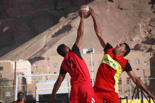 شبام والتعاون بالعقاد يحققان فوزين في أفتتاح بطولة الريادة لكرة السلة لأندية وادي حضرموت 