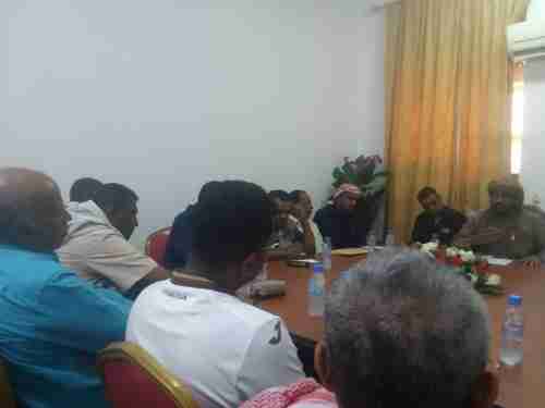 مدير  عام مكتب الشباب والرياضة بوادي وصحراء حضرموت يلتقي بروساء فروع الاتحادات الرياضية ..