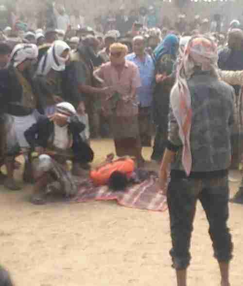 اعدام فوري بدون محاكمة لقاتل في مدينة لودر بمحافظة أبين .. والمنفذ اخو المقتول