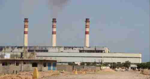 تزايد ساعات انقطاع الكهرباء في العاصمة عدن.. ولا بوادر لانفراج الأزمة
