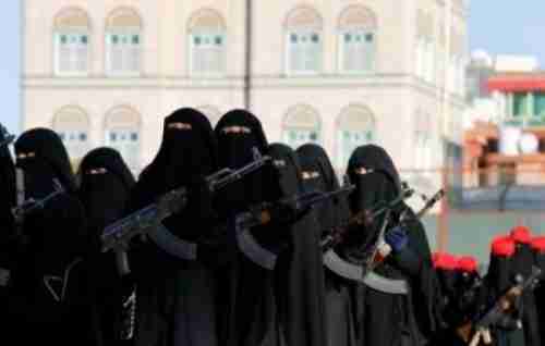 الزينبيات يعتدين على قاضي في احدة المحاكم بصنعاء وهكذا كان رد فعل القضاة