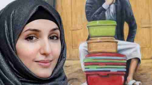 فنانة يمنية تلفت أنظار العالم وتنال تكريما من داخل الكونغرس " شاهد صور لبعضا من اعمالها المتميزة "