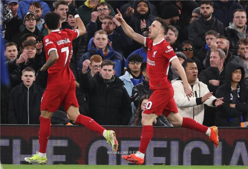 بالصور.. ليفربول يمطر شباك تشيلسي برباعية