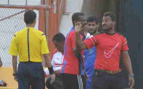 تهديد الحكام من التمرين في ملعب النصر !