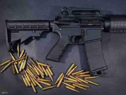 بعد شكوى ابنه.. والد تلميذ يقتحم المدرسة بسلاح رشاش