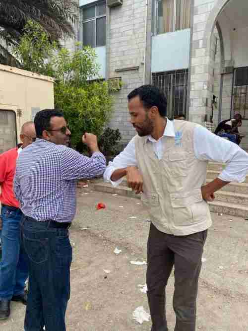 وكيل وزارة الصحة يزور مختبرات الصحة المركزية بعدن 
