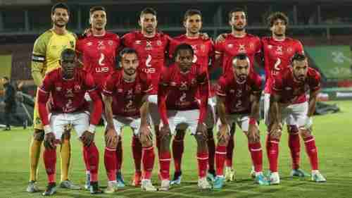 مصر.. الأهلي ينتزع الصدارة بثلاثية في شباك بيراميدز (فيديو)