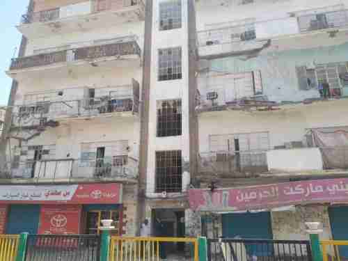 توجيهات لإزالة الشرفات المتهالكة في شارع الشهيد مدرم بالمعلا 