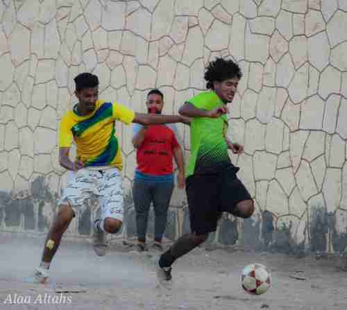 (الزعيزع) و (جسار) حبايب .. في افتتاح دوري الشهيد (أحمد الذيباني) في القلوعة