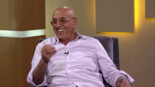   فنان اردني شهير مسيحي الديانه اصطحب نجله إلى المحكمة ليعلن إسلامه!