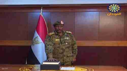 من هو رئيس المجلس العسكري الانتقالي الجديد في السودان؟