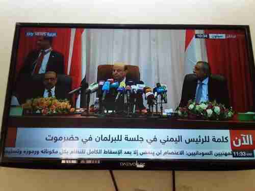   مراسل إذاعة دولية يكشف عدد اعضاء مجلس النواب الذين حضروا الجلسة 