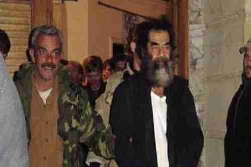   قائد فرقة القبض على "صدام حسين" يكشف مفاجآت مثيرة تخللت عملية اعتقاله الشهيرة والصادمة !