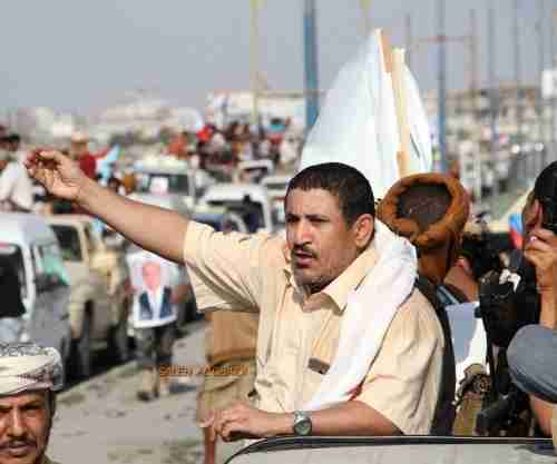  العيسي يحذر من أنشطة إخوانية في عدن