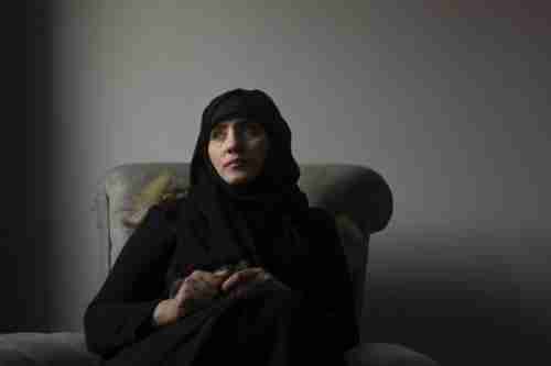 أسوشيتد برس: أساليب التعذيب  الحوثية للنساء تنوعت بين الاعتداءات الجسدية بالضرب والصعق بالكهرباء وبين الإذلال النفسي بالاغتصاب 