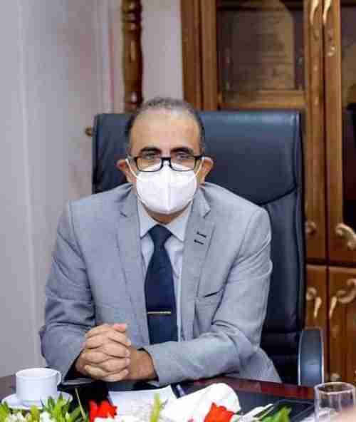 وزير الصحة يحذر من استمرار التجمعات بالأسواق ويطالب المواطنين بالالتزام بالإجراءات الوقائية