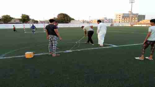 وضع اللمسات الأخيرة لانطلاق بطولة البنك الاهلي اليمني لخماسي المؤسسات والشركات 
