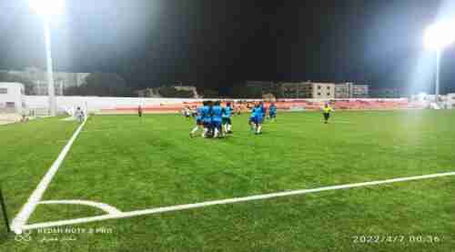 الروضة يقصي جاره الميناء في بطولة كأس المريسي الرمضانية بعدن 