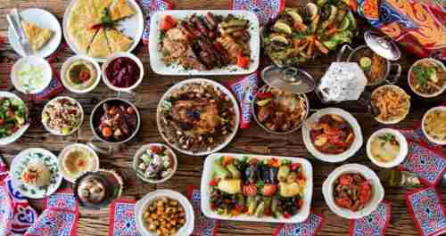 7 نصائح لتجنب زيادة الوزن في ولائم رمضان