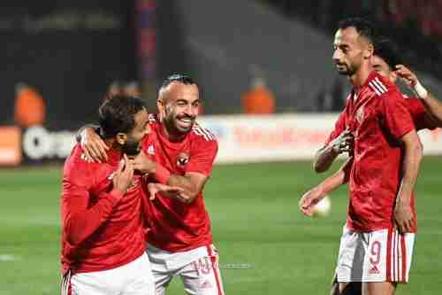 بالصور: الأهلي يلتهم الهلال ويتأهل لربع نهائي دوري الأبطال