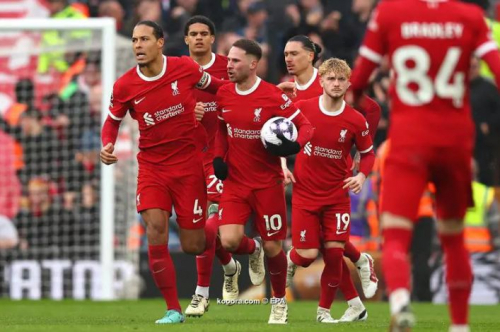 لاعب ليفربول ينتظر عرضا من السعودية