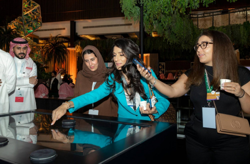 «الرياضة» تستعرض تجربتها في «الاستضافات العالمية» و«الكرة النسائية»