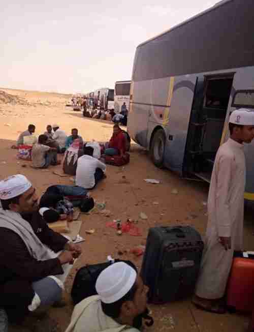   السلطات السعودية تمنع اليمنيين من الدخول لأداء العمرة لهذا السبب!