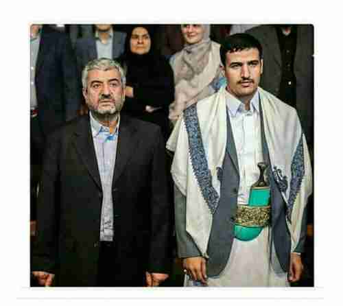 جبريل الحوثي يظهر مع الحرس الثوري الايراني مستعد لخلافة والده في قيادة المليشيا الشيعية باليمن 
