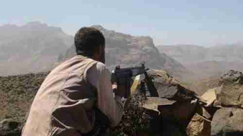   الضالع.. تجدد الاشتباكات غرب قعطبة وطيران التحالف يقصف تجمعات للحوثيين
