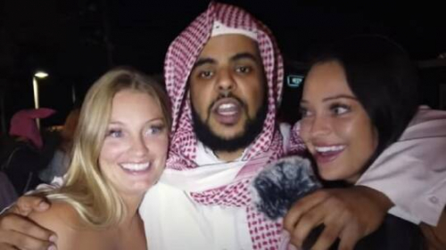 لحظة اعتقال السعودي عبد الرحمن المطيري في أمريكا (فيديو)