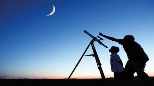 معهد البحوث الفلكية في مصر يحدد أول أيام عيد الفطر