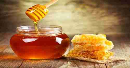 فوائد لا تحصى للعسل للبشرة والصحة