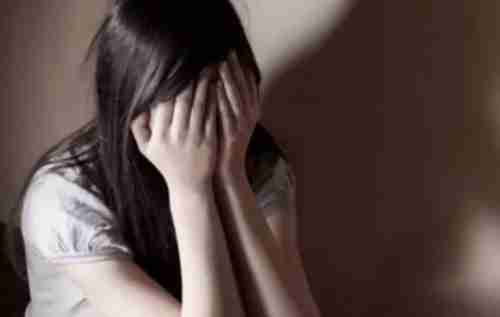 واقعة اغرب من الخيال حدثت في السعودية ؟.. فتاة فاتنة الجمال تحمل من فتاة أخرى بعدما افقدتها عذريتها.. لن تصدق كيف حدث ذلك.! !