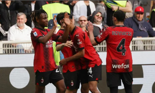 ميلان يكمل عقد رباعي السوبر الإيطالي