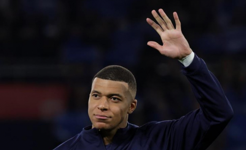 باريس يزعج مبابي بقرار غريب!