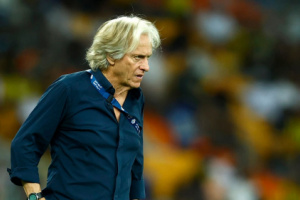 الهلال السعودي يقيل جيسوس ويكلف محمد الشلهوب مدرباً للفريق 