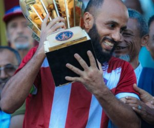 الأهلي يتوج بكأس 4مايو على حساب الوحدة 