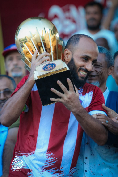 الأهلي يتوج بكأس 4مايو على حساب الوحدة 