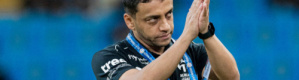 الشلهوب يقود الهلال إلى الفوز من المباراة الأولى 