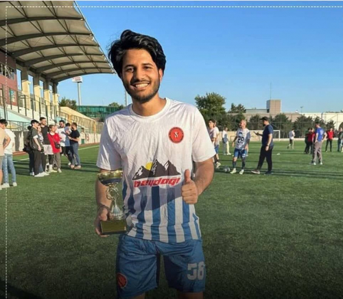 ولد علي يستدعي نويد من الامارات لمواجهة لبنان في الكويت 